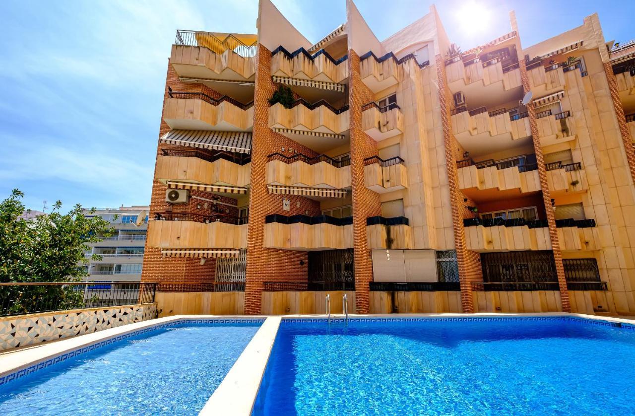Holiday Royal Suite Concordia Τορεβιέχα Εξωτερικό φωτογραφία