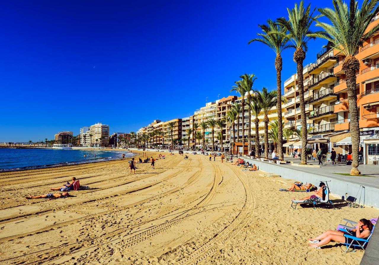 Holiday Royal Suite Concordia Τορεβιέχα Εξωτερικό φωτογραφία