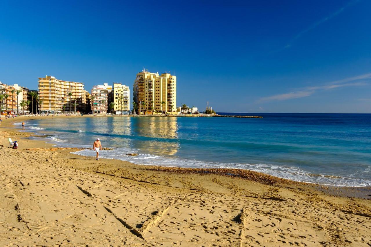 Holiday Royal Suite Concordia Τορεβιέχα Εξωτερικό φωτογραφία