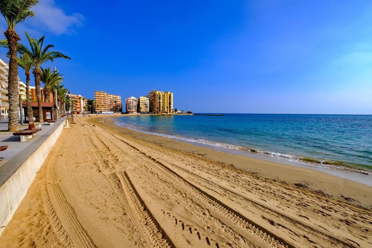 Holiday Royal Suite Concordia Τορεβιέχα Εξωτερικό φωτογραφία