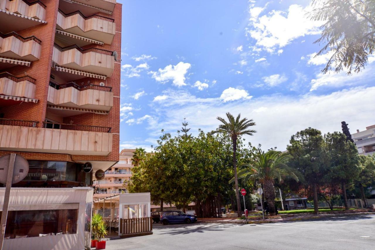 Holiday Royal Suite Concordia Τορεβιέχα Εξωτερικό φωτογραφία